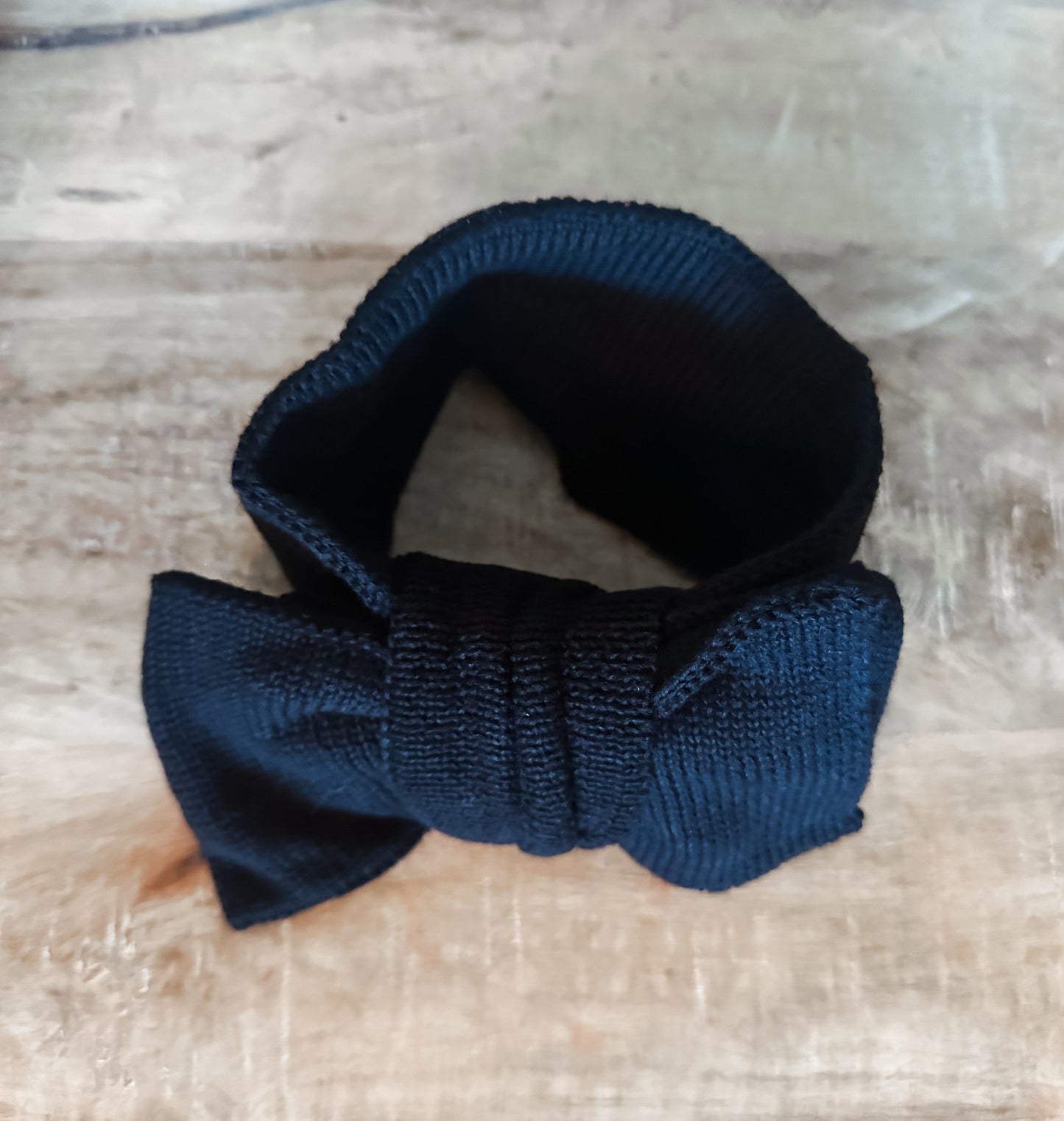 Knitted Bow - Pitch Black