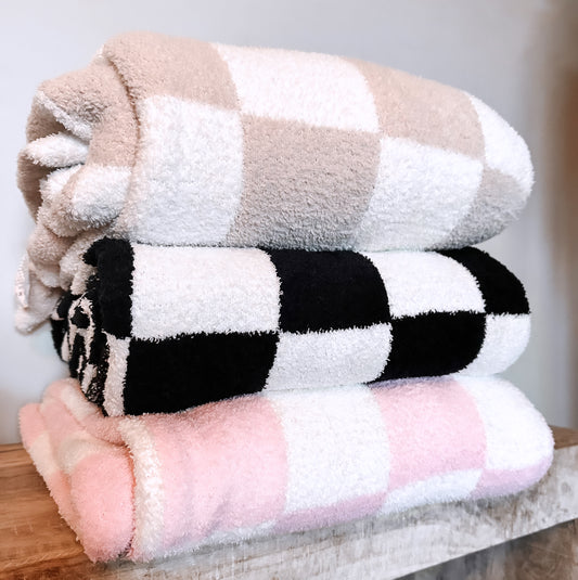 Cozy Check Blanket - OEKO-Tex Certified Feather Yarn